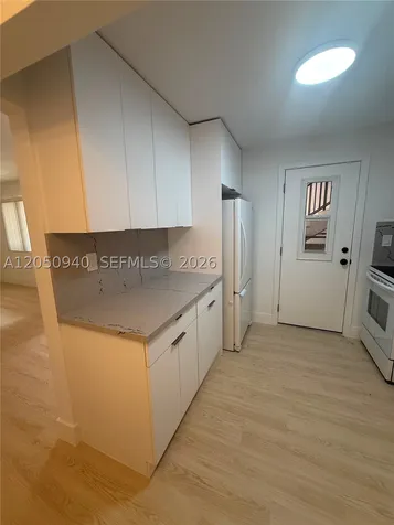 2924 Day Avenue Miami FL 33133