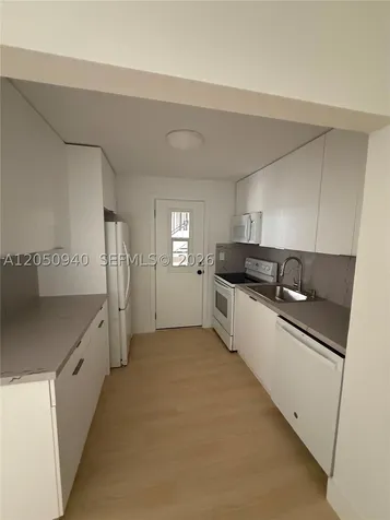 2924 Day Avenue Miami FL 33133