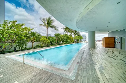 488 NE 18th Street Miami FL 33132