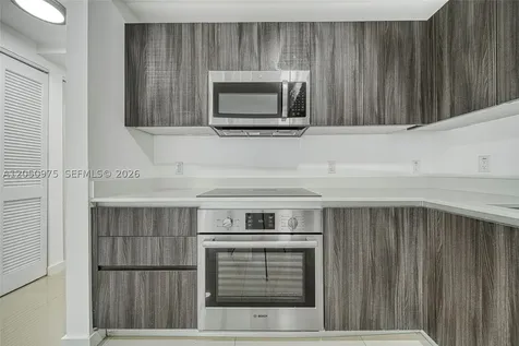 488 NE 18th Street Miami FL 33132