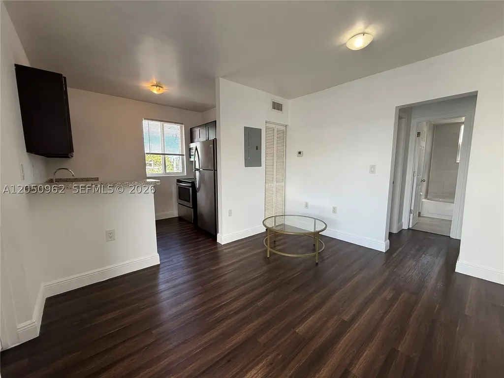 540 NW 7th Street Miami FL 33136