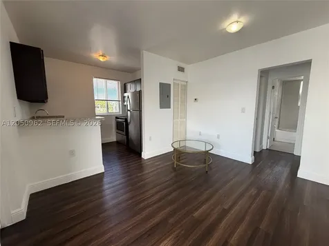 540 NW 7th Street Miami FL 33136