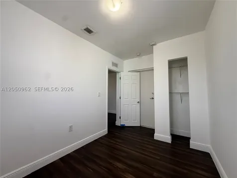 540 NW 7th Street Miami FL 33136