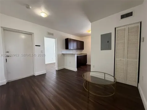540 NW 7th Street Miami FL 33136