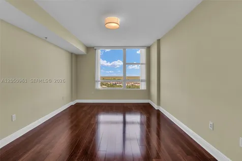 2681 N Flamingo Road Sunrise FL 33323