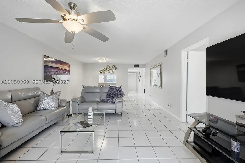 1300 SW 125th Avenue Pembroke Pines FL 33027