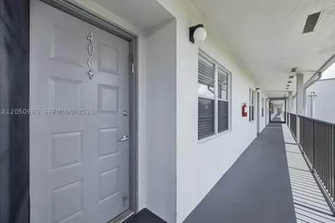 1300 SW 125th Avenue Pembroke Pines FL 33027