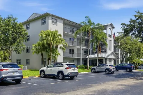 1300 SW 125th Avenue Pembroke Pines FL 33027