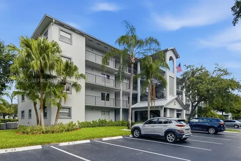 1300 SW 125th Avenue Pembroke Pines FL 33027