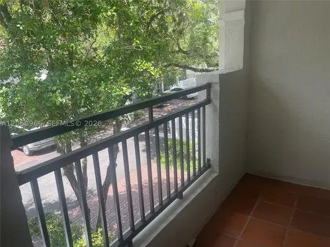 6853 SW 89th Terrace Pinecrest FL 33156