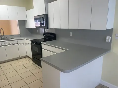 6853 SW 89th Terrace Pinecrest FL 33156