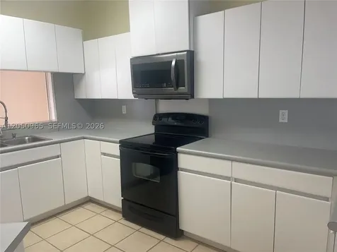 6853 SW 89th Terrace Pinecrest FL 33156