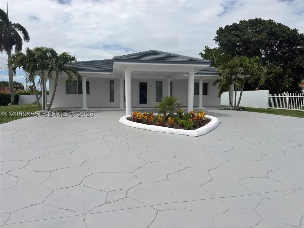 13895 SW 22nd Street Miami FL 33175