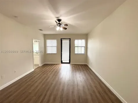 10445 NW 61 Lane Doral FL 33178