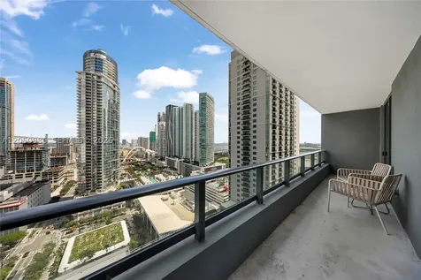 159 NE 6 Street Miami FL 33132