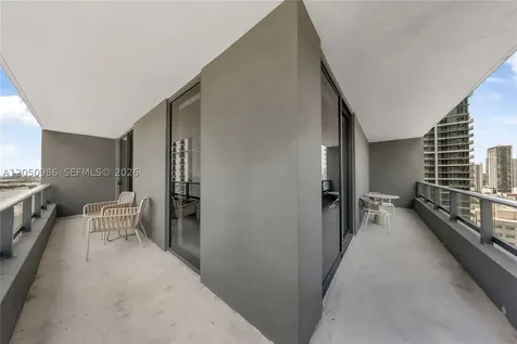 159 NE 6 Street Miami FL 33132