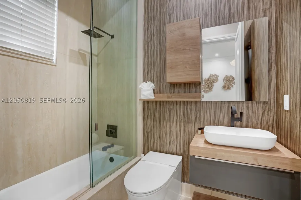 168 Fiesta Way Fort Lauderdale FL 33301
