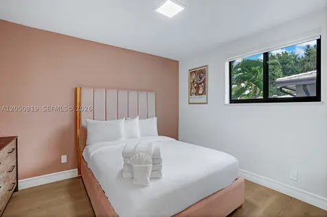 168 Fiesta Way Fort Lauderdale FL 33301