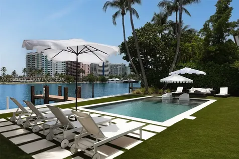 5401 Pine Tree Drive Miami Beach FL 33140