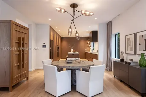 5401 Pine Tree Drive Miami Beach FL 33140
