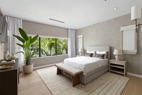 5401 Pine Tree Drive Miami Beach FL 33140
