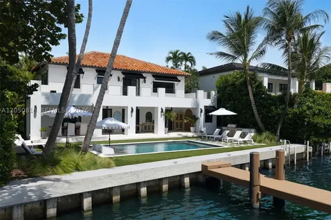5401 Pine Tree Drive Miami Beach FL 33140