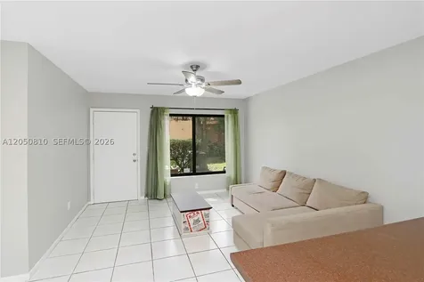 2530 W 67th Place Hialeah FL 33016