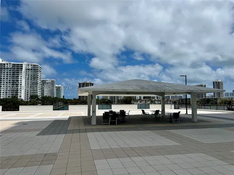 2780 NE 183rd Street Aventura FL 33160