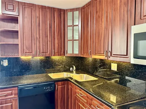 2780 NE 183rd Street Aventura FL 33160
