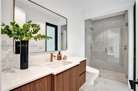 6415 SW 83rd Street Miami FL 33143