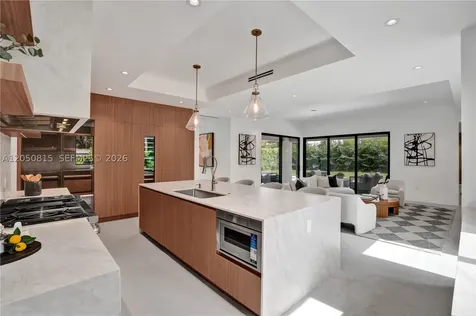 6415 SW 83rd Street Miami FL 33143