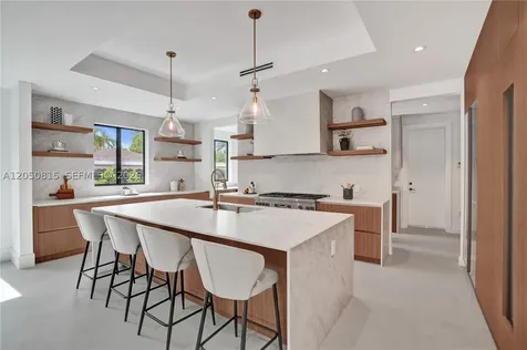 6415 SW 83rd Street Miami FL 33143