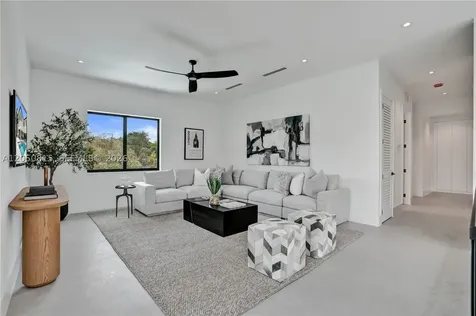 6415 SW 83rd Street Miami FL 33143