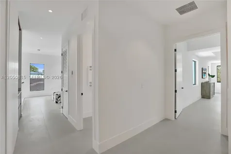 6415 SW 83rd Street Miami FL 33143