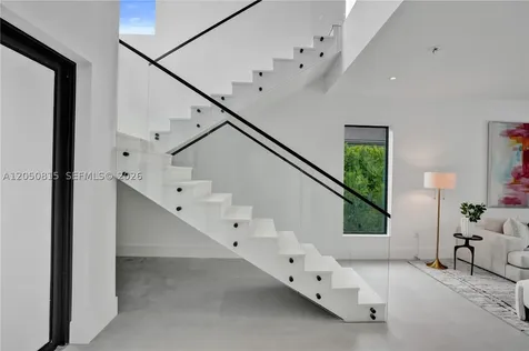 6415 SW 83rd Street Miami FL 33143
