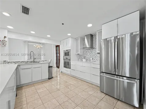2124 Fisher Island Drive Miami Beach FL 33109