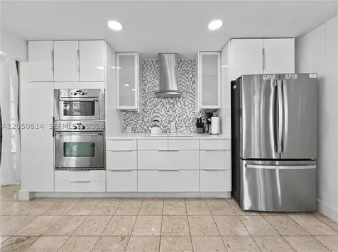 2124 Fisher Island Drive Miami Beach FL 33109
