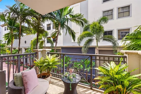 8390 SW 72nd Avenue Miami FL 33143