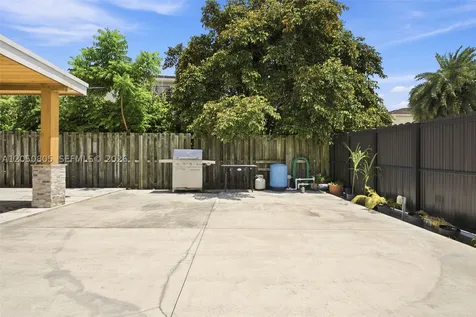 13650 SW 272nd Terrace Homestead FL 33032