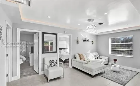 608 N 24th Avenue Hollywood FL 33020
