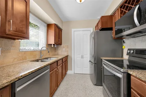 8141 SW 62nd Court Miami FL 33143