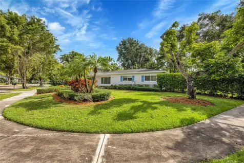 8141 SW 62nd Court Miami FL 33143