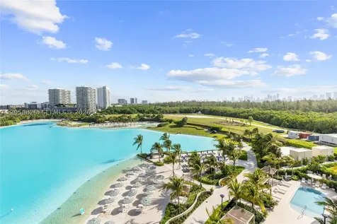 2411 Laguna Creek Miami FL 33181
