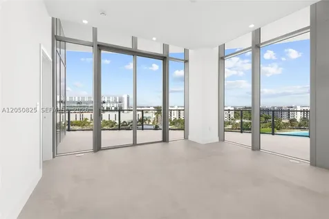 2411 Laguna Creek Miami FL 33181