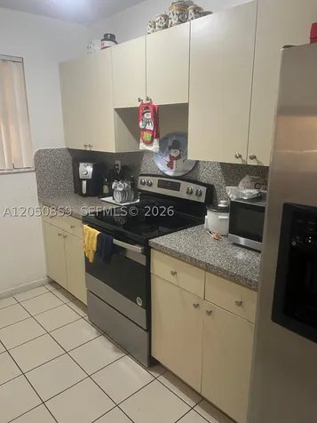 590 NW 114th Avenue Sweetwater FL 33172