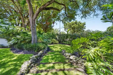 4820 Campo Sano Court Coral Gables FL 33146
