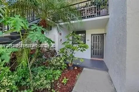 1232 S Military Trail Deerfield Beach FL 33442