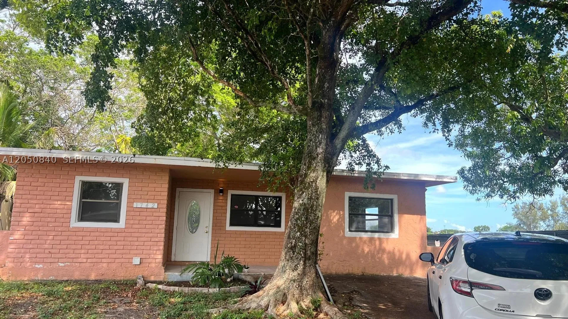 1742 NW 29th Way Fort Lauderdale FL 33311