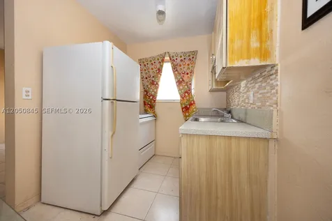 1915 NW 28th Street Miami FL 33142