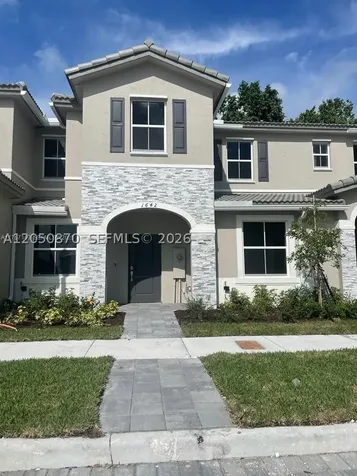 1642 SE 26th Terrace Homestead FL 33035